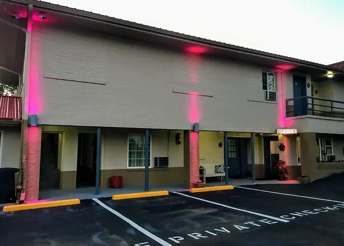 Ellijay Inn - Downtown Ellijay